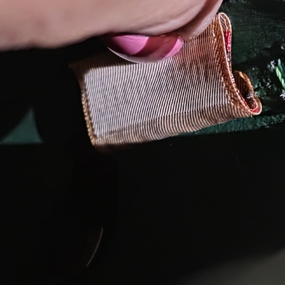 DOONEY & BOURKE LEATHER CROSSBODY & POUCH- Black & Greene - Picture 6 of 8